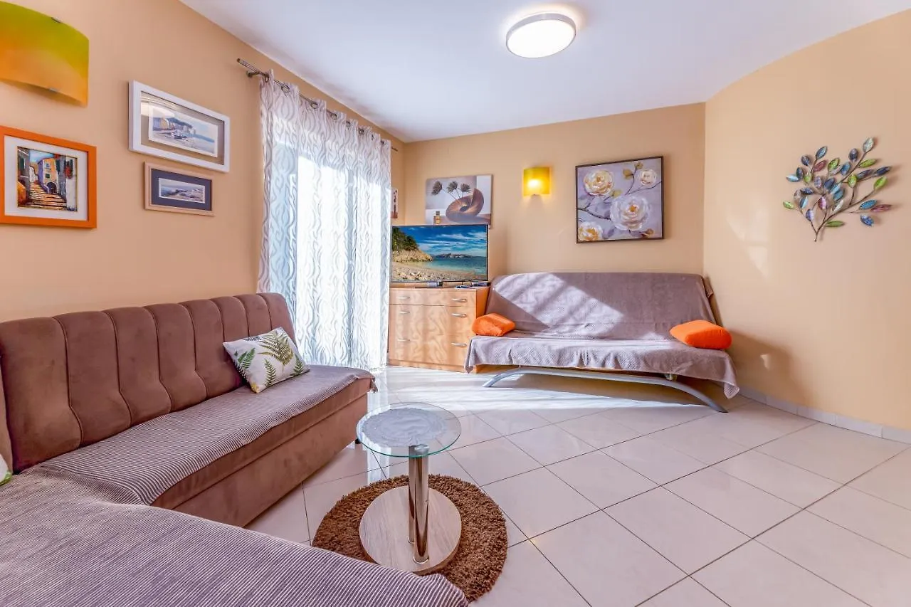 Apartments Lovorka Baška Chorvatsko