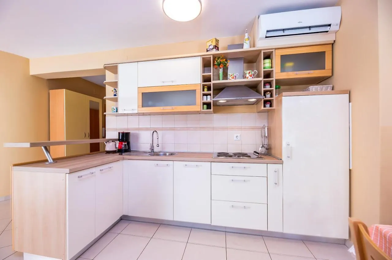 Apartments Lovorka Baška Chorvatsko