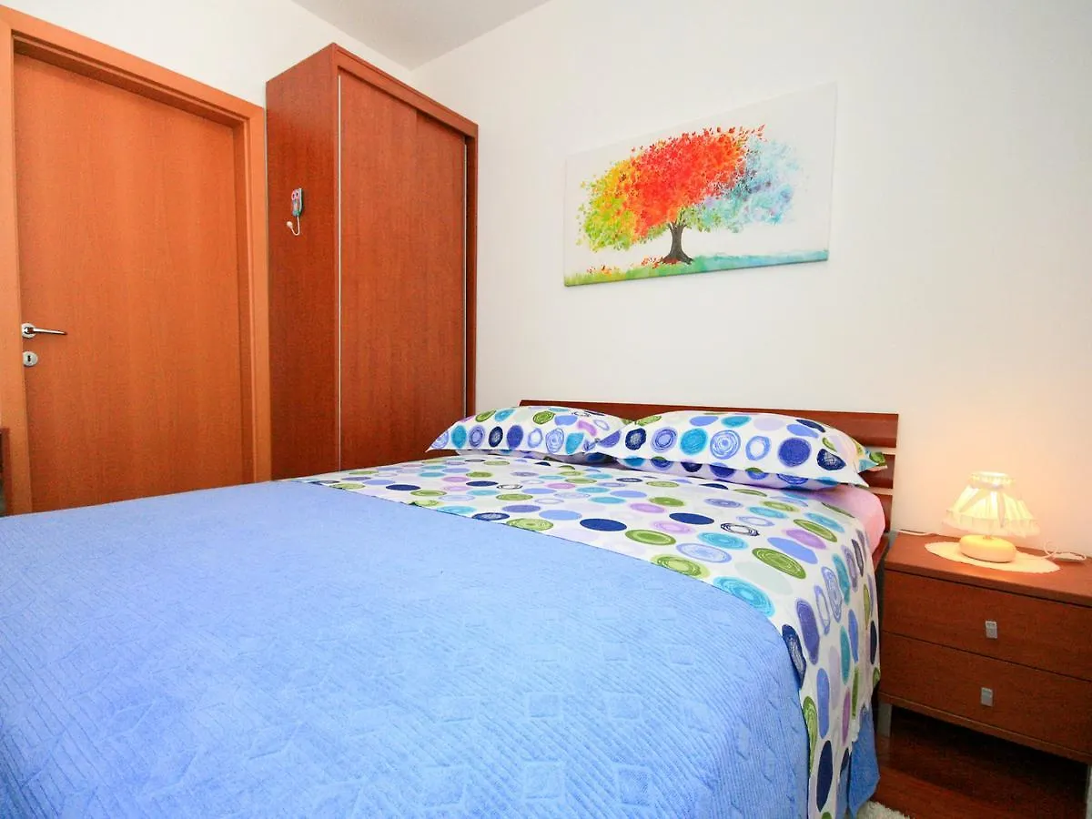 Apartments Lovorka Baška