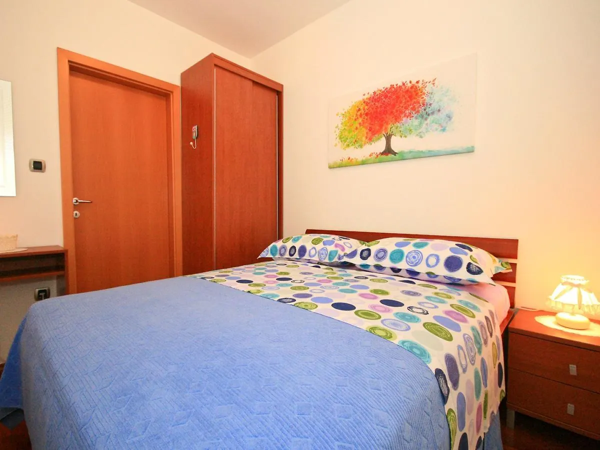 Apartments Lovorka Baska