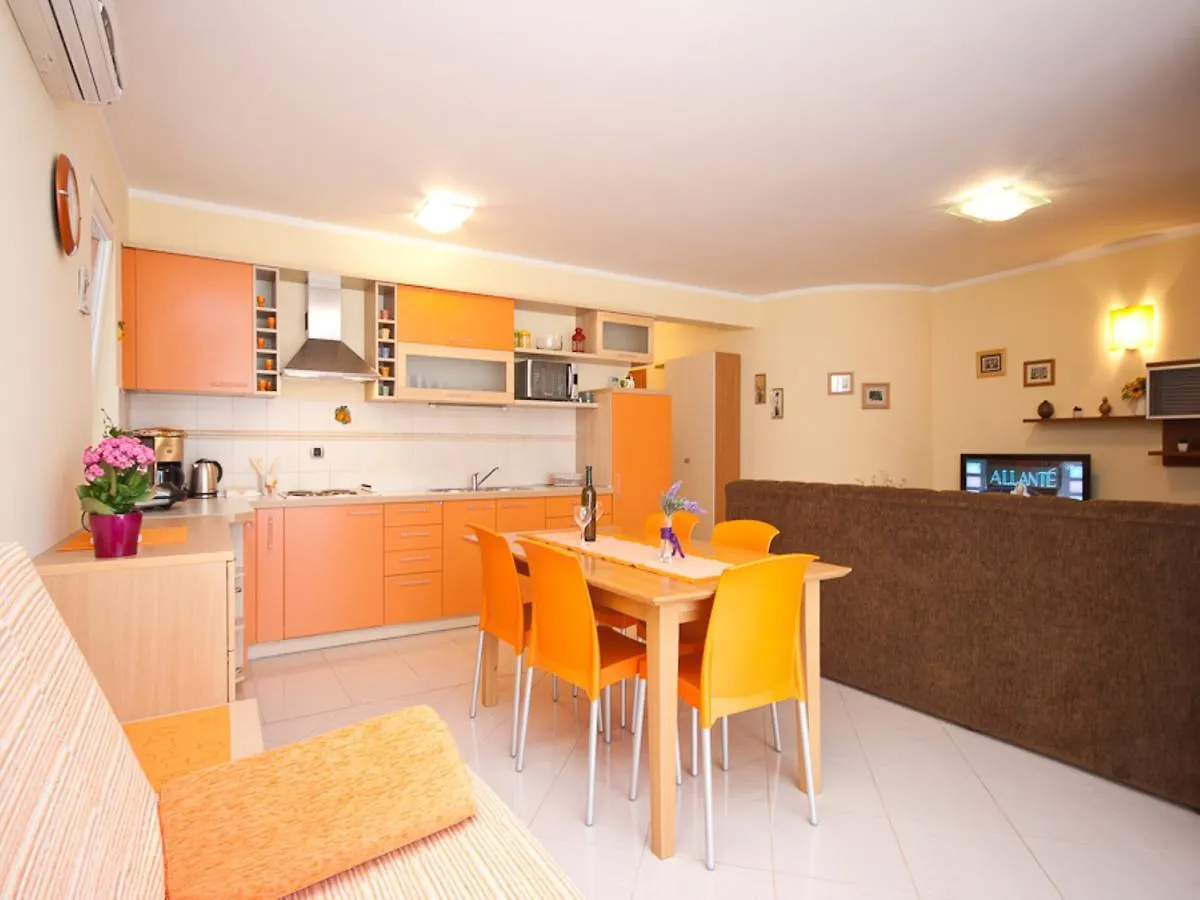Apartments Lovorka Baška Chorvatsko