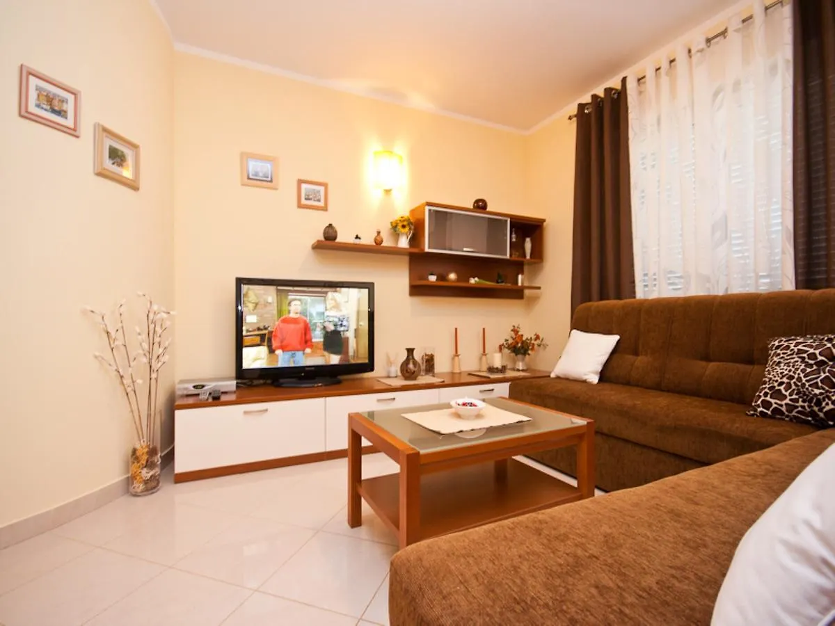 Apartments Lovorka Baška Chorvatsko